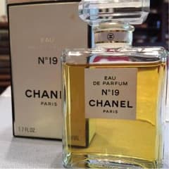 シャネル No.19 50ml 未使用品のサムネイル
