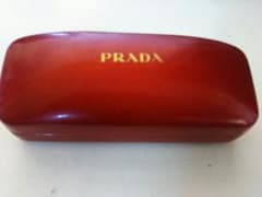 PRADAのサングラスのサムネイル