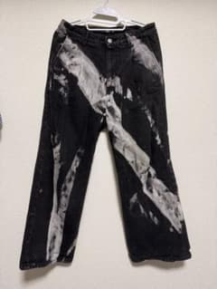 HARE デニムパンツ ブラック ブリーチ加工 - メルカリ