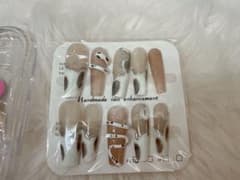 ハンドメイド ネイルチップ ベージュ系 蛇柄のサムネイル