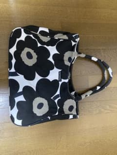 marimekko マリメッコ トートバッグ 花柄のサムネイル
