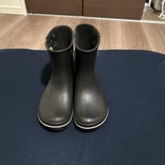 S*n様 Crocs レインブーツ ブラック最終値下げのサムネイル