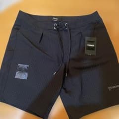 新品　FORMER サーフパンツ　海パン　水着 32インチ　ブラックのサムネイル