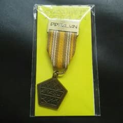 THE DIGITALIAN　メダルブローチ　黄色のサムネイル