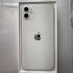 iPhone 11 128GB  ホワイト　バッテリー残量98%のサムネイル