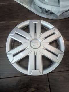 【新車外し】ダイハツ純正 ホイールキャップ 4枚セットのサムネイル