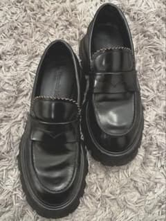 Alexander McQueen ローファー ブラックのサムネイル
