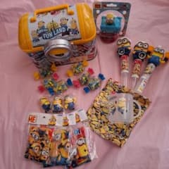 ミニオン大量お宝セット フィギュア ソーラースイング バルーンコップ ベル