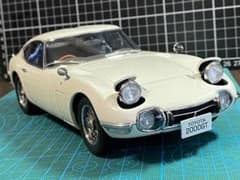 オートアート  1/18  トヨタ2000GT  ホワイトのサムネイル