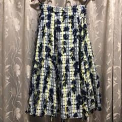 【今月まだ出品】マイストラーダ　ミモレ丈　フリンジスカートのサムネイル