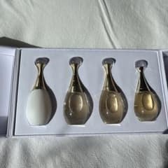 DIORノベルティ　ジャドール　ミニボトルセットのサムネイル