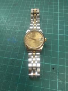 TUDOR 自動巻き時計 ゴールドダイヤル 36mmのサムネイル
