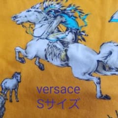ベルサーチ♡ホルターネックのサムネイル