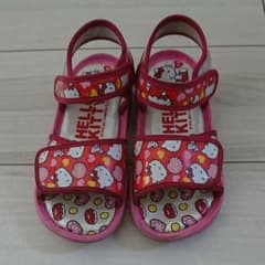 お値引！サンリオ☆キティちゃん19cmサンダルのサムネイル