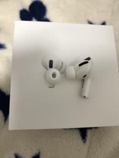 Apple AirPods Pro 右耳のみのサムネイル