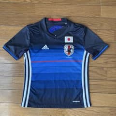 adidasサッカーユニフォームのサムネイル
