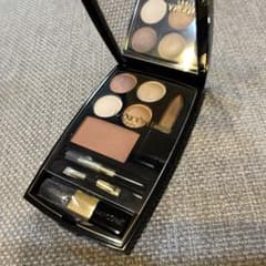 LANCOME アイシャドウパレット＆リップセット 新品未使用のセット売りです♪ 新品未使用【LANCOME】ランコム アイシャドウパレット メイクアップ