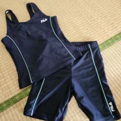 FILA 女の子用 水着 150サイズのサムネイル