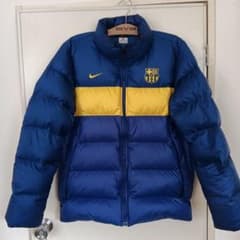 【土日限定値下げ】Nike FCバルセロナ ダウンジャケット 大きめMサイズのサムネイル