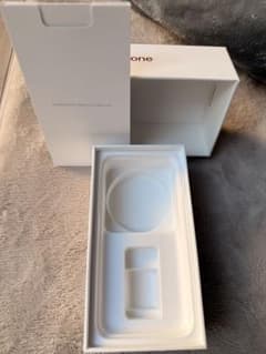 iPhone 8 ローズゴールド 空箱のサムネイル