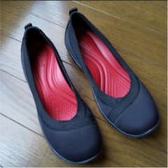 クロックス パンプスのサムネイル