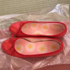 エナメル靴のサムネイル