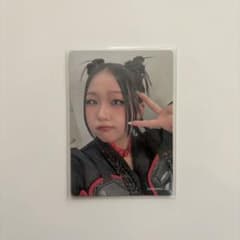 HANA CHIKA デビュー前トレーディングカードのサムネイル