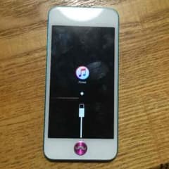 iPod touch 5 本体 32GBのサムネイル