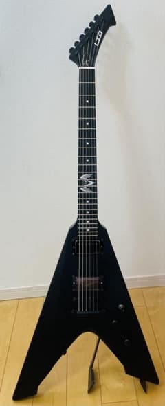 ESP LTD Vulture James Hetfield シグネチャーモデル ESP James Hetfield Signature Vulture Electric Guitar, Satin Black