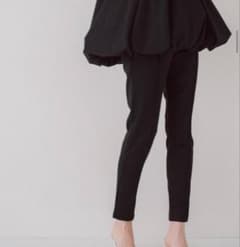 【新品タグ付き】maison de dolce ストレッチレギンス　BLACKのサムネイル