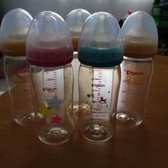 ピジョン　プラスチック製　哺乳瓶　5本セットのサムネイル