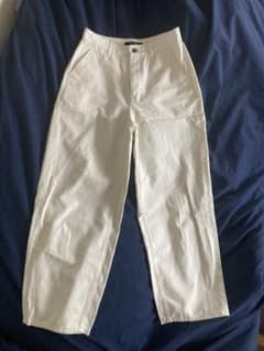 【ほぼ未使用品】Lugnoncure パンツ　レディースのサムネイル