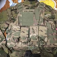 初心者必須！サバゲー装備 マルチカム ベスト付きのサムネイル