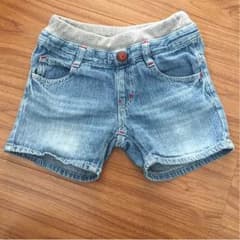 ショートパンツのサムネイル
