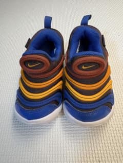 NIKE FREE キッズスニーカーのサムネイル