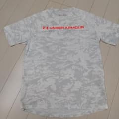 UNDER ARMOUR Tシャツのサムネイル
