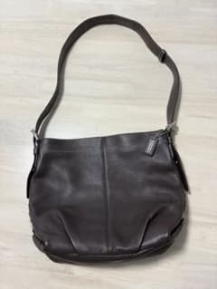 COACHブラウンレザーショルダーバッグのサムネイル