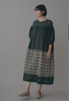 ミナペルホネン ring flower タックギャザーワンピース m35026983603_1.jpg?1719007819