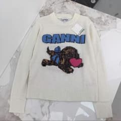 GANNI アイボリー 犬刺繍 セーター GANNI アイボリー 犬刺繍 セーター GANNI 犬とハートの長袖