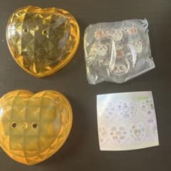 ちいかわ ハート型ケース入り シール ガチャ シーサーのサムネイル