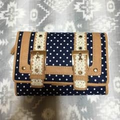 青系ドット柄二つ折り財布のサムネイル