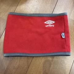 umbro フリース ネックウォーマー レッドのサムネイル
