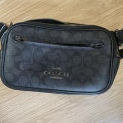 COACH ブラックショルダーバッグのサムネイル