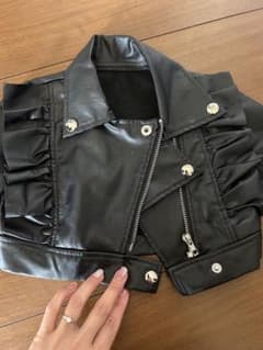 フリル付き黒ライダースジャケットのサムネイル