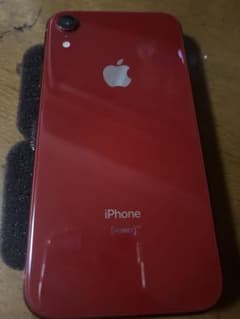 iPhone XR レッド 64 GB auのサムネイル