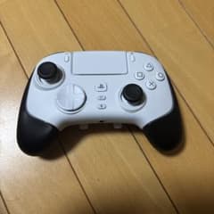 【Razer Wolverine V2 Pro PS5 コントローラーのサムネイル