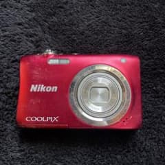 Nikon COOLPIX 레드 컴팩트 디지털 카메라 정크품