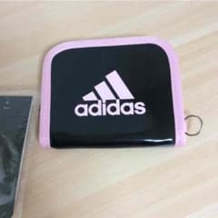 限定値下げ！新品 adidasエナメル財布のサムネイル