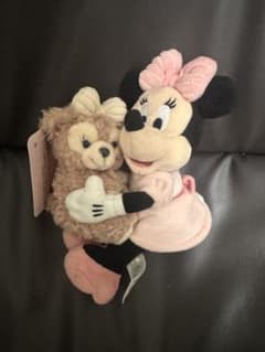 香港ディズニー ミニー＆シェリーメイ ぬいぐるみキーチェーン - メルカリ