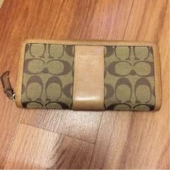 マロン様お取り置き品 本物coach長財布のサムネイル